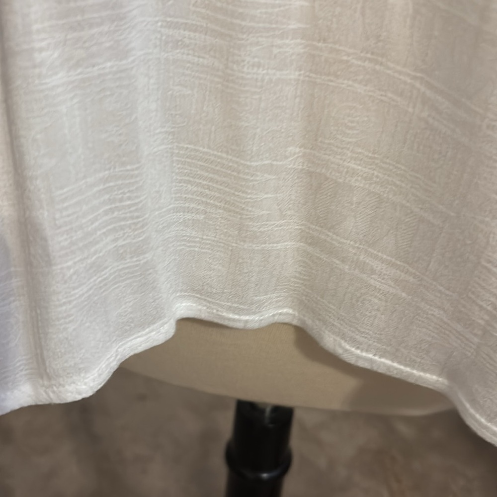 BIG DIVORCE SALE—Democracy White Textured Blouse with Lace Detail - Picture 7 of 10